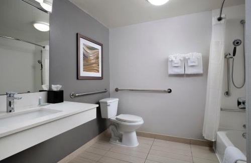 Fort Myers Hotel | Courtyard by Marriott Fort Myers Cape Coral