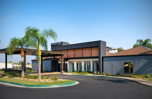 Raisin Hotel | Courtyard by Marriott Fresno
