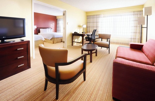 Southeast Houston Hotel | Courtyard by Marriott Houston Hobby Airport