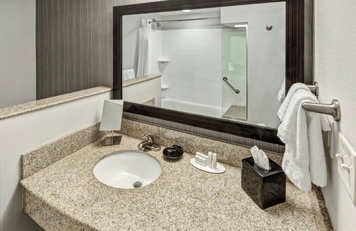 Lima Hotel | Courtyard by Marriott Lima