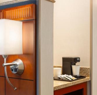 Middleton Hotel | Courtyard by Marriott Madison West/Middleton