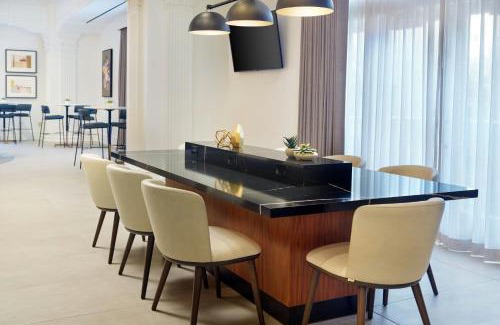 French Quarter Hotel | Courtyard by Marriott New Orleans French Quarter/Iberville