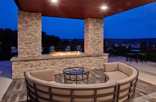 Petoskey Hotel | Courtyard by Marriott Petoskey at Victories Square