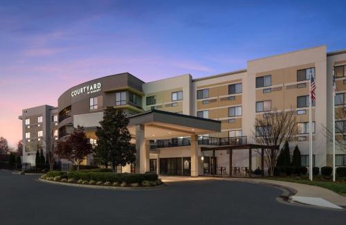 Northeast Raleigh Hotel | Courtyard by Marriott Raleigh North/Triangle Town Center