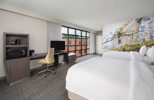 Downtown Richmond Hotel | Courtyard by Marriott Richmond Downtown