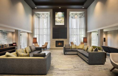 Springfield Hotel | Courtyard by Marriott Springfield Airport