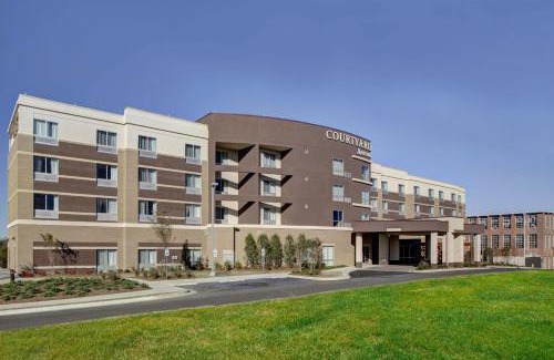 Starkville Hotel | Courtyard by Marriott Starkville MSU at The Mill Conference Center