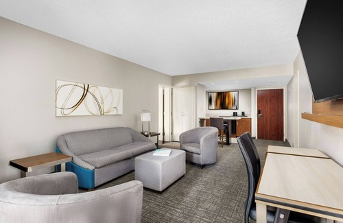 Survey Creek Hotel | Courtyard by Marriott Fort Lauderdale North/Cypress Creek