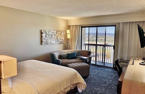 Harrisonburg Hotel | Courtyard by Marriott Harrisonburg