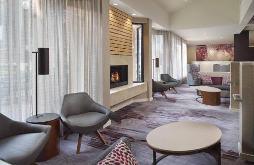 Arrowood Hotel | Courtyard Charlotte Arrowood
