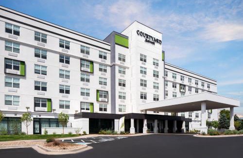 Gateway Hotel | Courtyard Denver Airport at Gateway Park