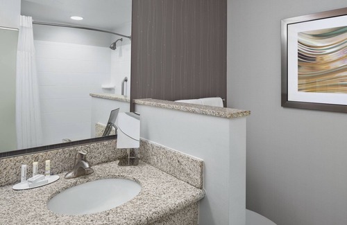 Woodlands Village Hotel | Courtyard Flagstaff