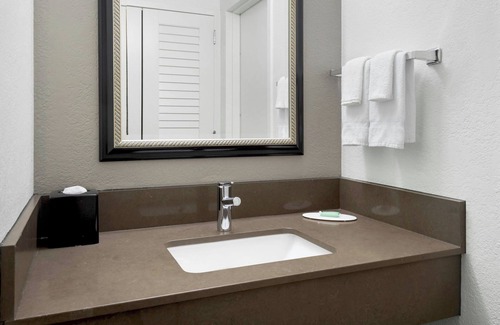Wayne Hotel | Courtyard Philadelphia Valley Forge/King of Prussia