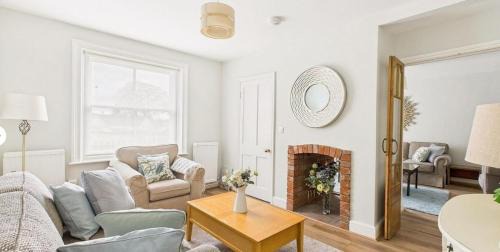 Diss House | Courtyards, 9 Mount street,Diss
