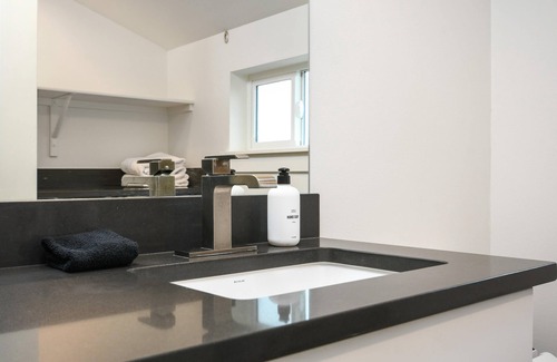Five Corners House | 'Couve Guesthouse Suite Close to PDX