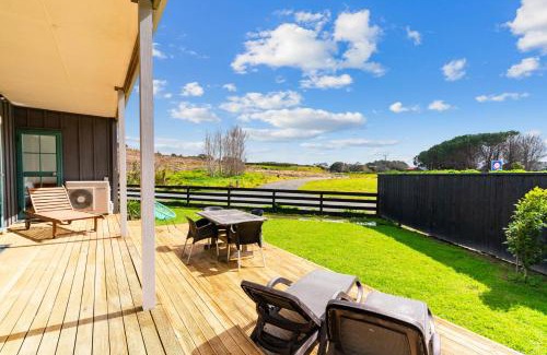 Waipu Cove House | Cove Family Haven - Waipu Holiday Home
