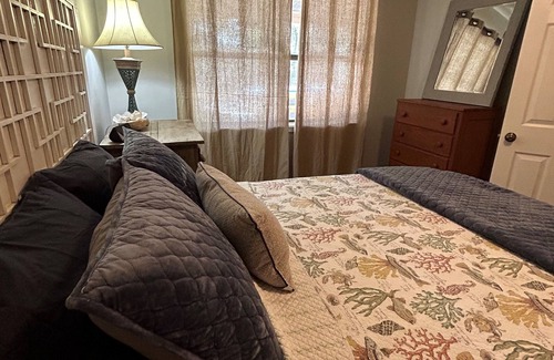 Olde Town Cottage | Cove House in Downtown Olde Bluffton
