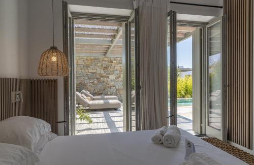 Naousa Hotel | Cove Paros