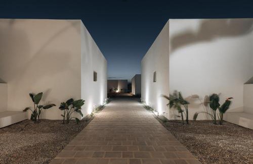 Naousa Hotel | Cove Paros