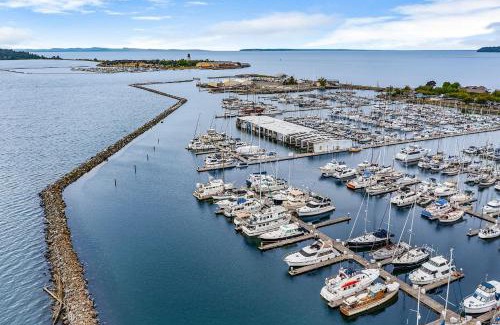 Blaine Apartment | Covelet Hideaway