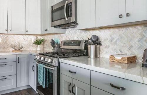 North Hollywood House | Covello - 3 BR with backyard - North Hollywood home