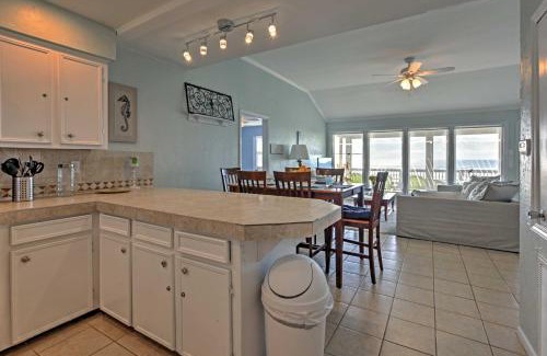 Galveston House | Covered Patio Beachfront Galveston Home!