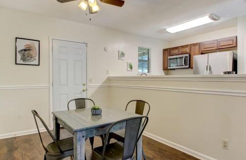 Savannah House | Covered Patio & Fenced Yard! Lovely in Laurelwood