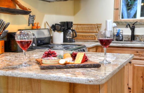 Almond House | Covered porch with grill, Hot Tub, Firepit, Pet friendly, Close To NOC & Tsali