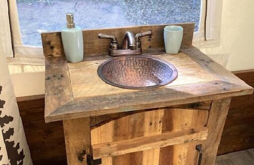 Bayfield Apartment | Covered Wagon #58 on map