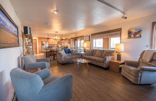 Steamboat Springs House | Coveted large home, ski-in ski-out location