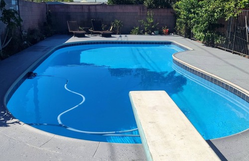 Covina House | Covina mini resort