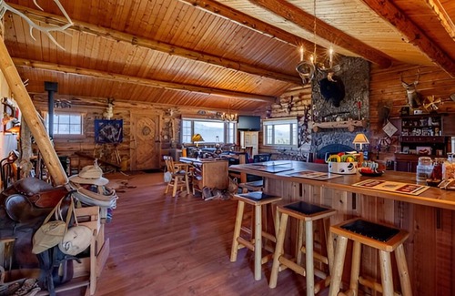 Cody Cabin | Cowboy Cabin in the Heaven