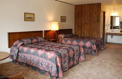 Edgemont Hotel | Cowboy Inn