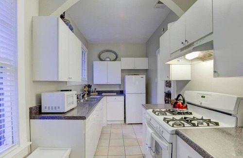 Cooper-Young Historic District House | Cox B · Cooper Young Bungalow w/all the Essentials!