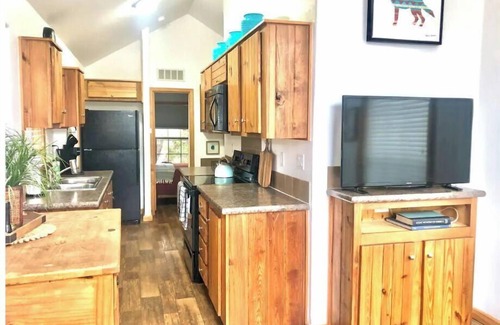 Austin Cabin | Coyote cabin in 2 acre boutique tiny home resort with pool!