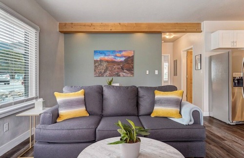 Buena Vista Condo | Coyote Condo! Pet Friendly with Sweeping Views!