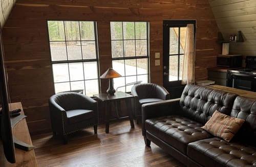 Lindale Cabin | Coyote Creek A-Frame Cabin w/ fire pit and nature trail.