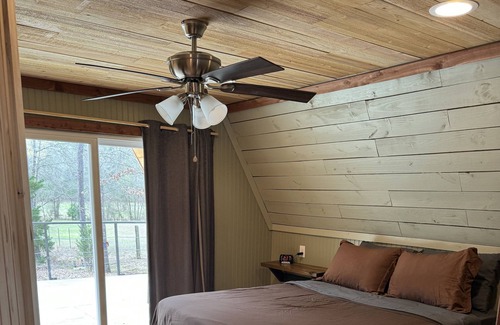 Lindale Cabin | Coyote Creek A-Frame Cabin w/ fire pit and nature trail.