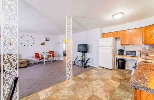 Riverview Apartment | Cozy Private 3 Bedroom Apartment with Bath | | Sleeps 5 | Free parking