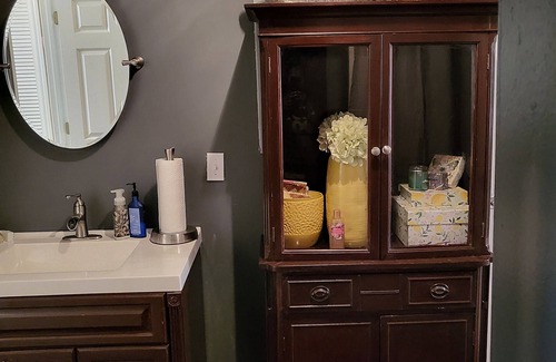 Conyers House | Cozey1-bedroom suite in Quiet/Safe neighborhood in Conyer,Ga