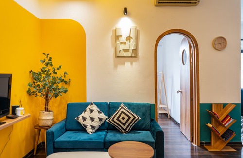 Hoan Kiem Condo | CoznComf Home - spacious apt w/lift @ City centre