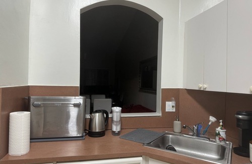 Hollywood Condo | Cozy 1/1Apartment