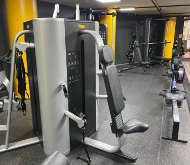 Island Gardens Apartment | Cozy 1 Bed in Canary Wharf - Near Excel & Greenwich With Gym Acces