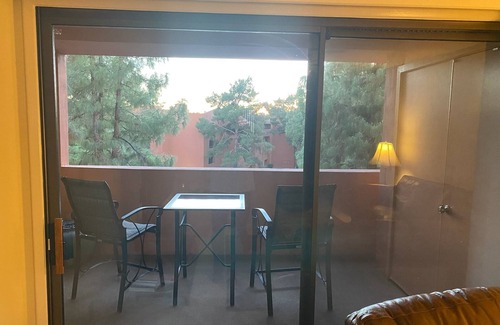 Paradise Valley Village House | Cozy 1 bedroom/1 Bathroom with large living room & kitchen.