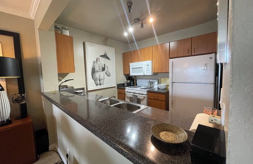 Hollywood Hills Apartment | Cozy 1-bedroom apartment in beautiful West Hollywood
