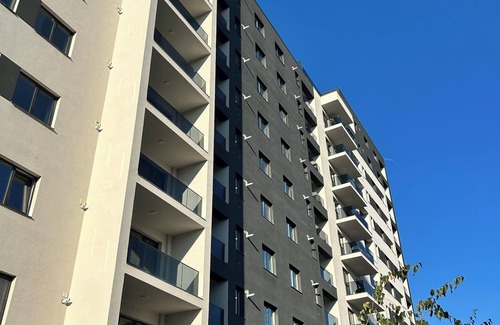 Sector 3 Apartment | Cozy 1-bedroom apartment in enchanting București with WiFi, AC