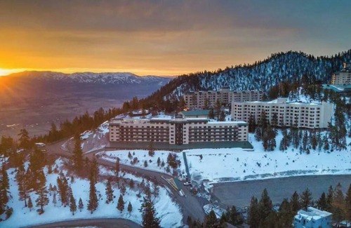 Tahoe Village Apartment | Cozy 1-bedroom apartment with fitness room, WiFi in peaceful Stateline