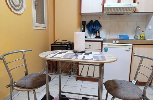 Lesvos Apartment | Cozy 1-bedroom apartment with WiFi, AC in lovely Mitilini