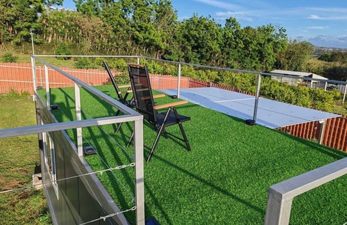 San Jose Apartment | Cozy 1-bedroom apartment in lovely Grecia, Great garden with amazing sunset view