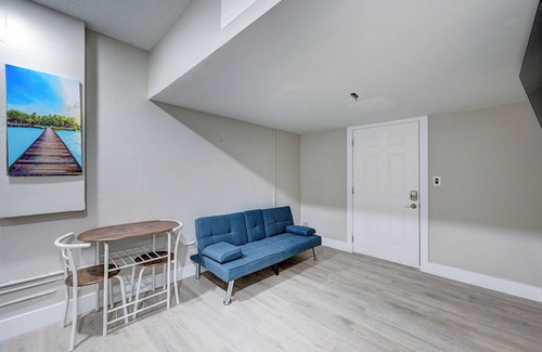 Richmond West Apartment | Cozy 1-bedroom apartment in delightful Miami with Wi-Fi, AC